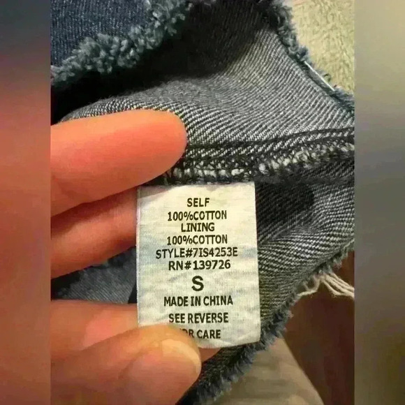 Women’s Honey Punch Denim Skirt - Picture 5 of 7